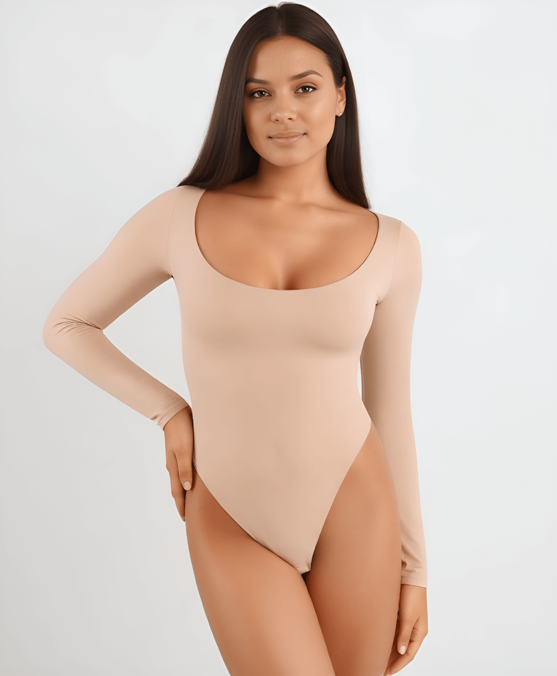 Body tanga à manches longues en nude de Tothecurve Shapewears, idéal pour une silhouette flatteuse.